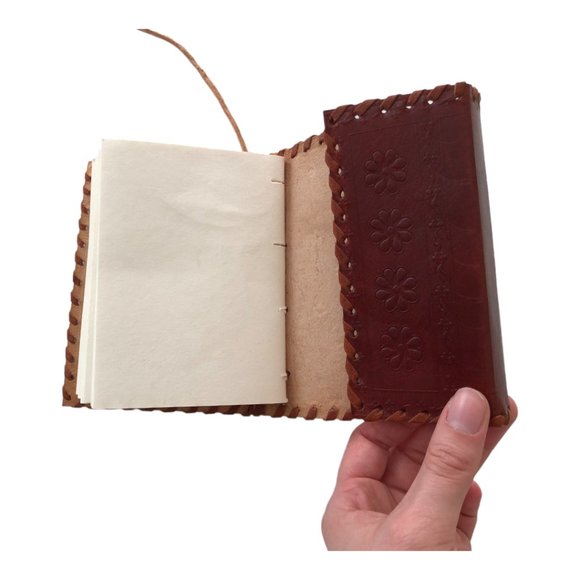 Leather Mahogany Woven Embossed Wrap Green Stone Journal - Picture 10 of 12